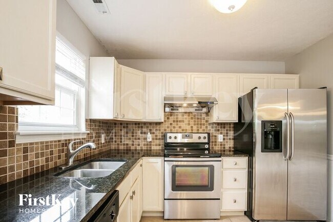 Foto del edificio - 14932 Oak Rd