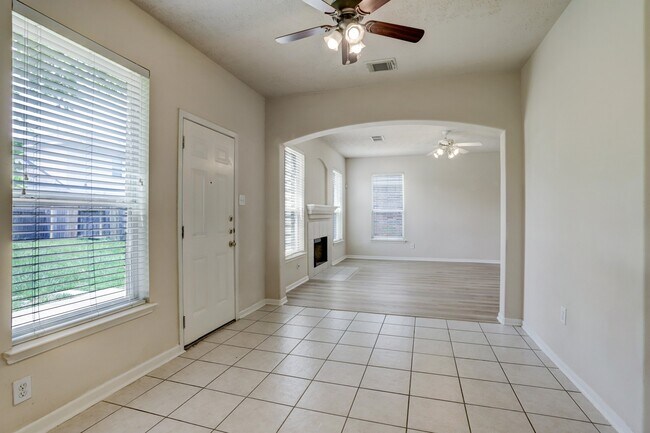 Foto del edificio - 9611 Cobalt Creek Ln