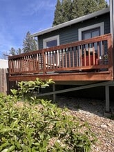 Building Photo - 415 S Auburn St