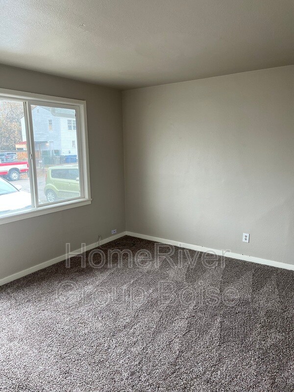Foto del edificio - 3837 Pershing Dr
