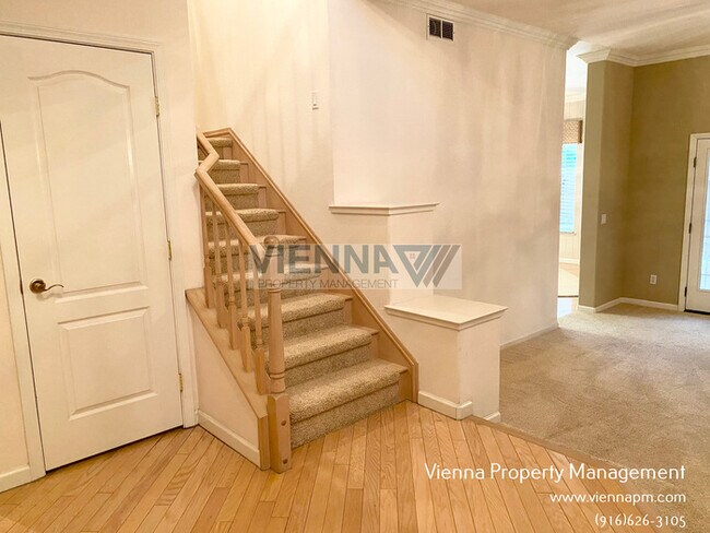 Foto del edificio - 5 Bedroom Rocklin Home