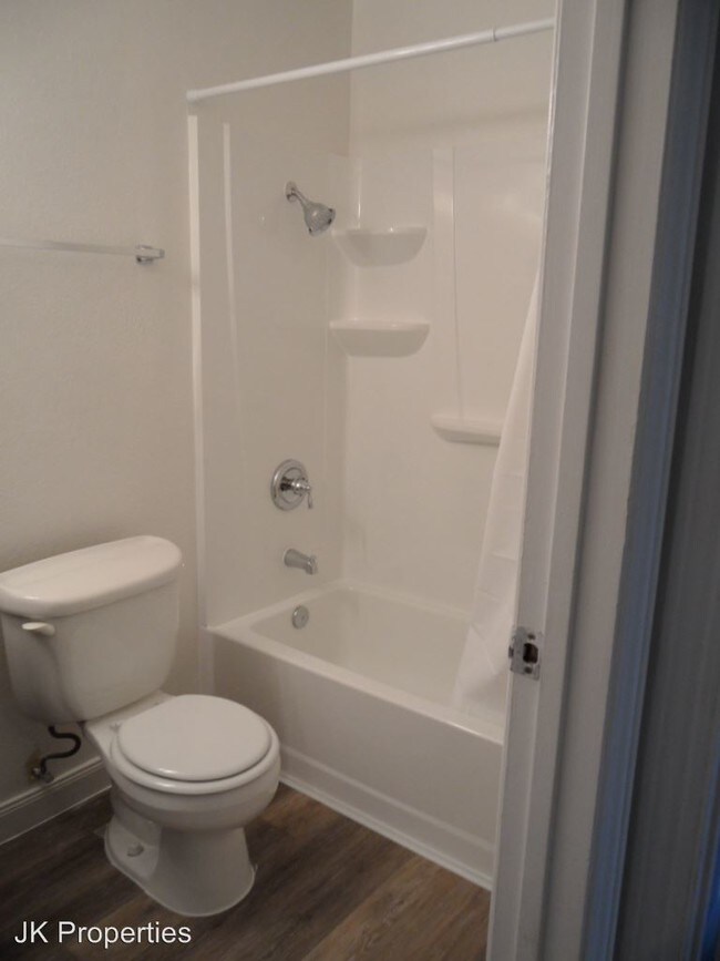 Foto del edificio - 5482 Adobe Falls Rd