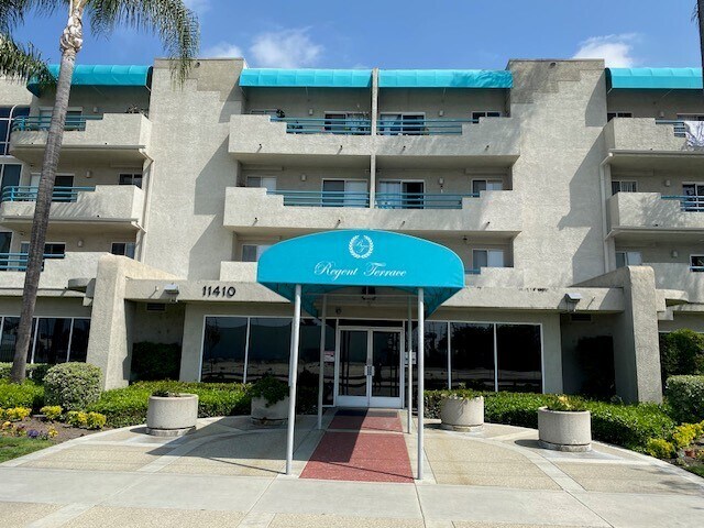 Foto del edificio - 11410 Dolan Ave