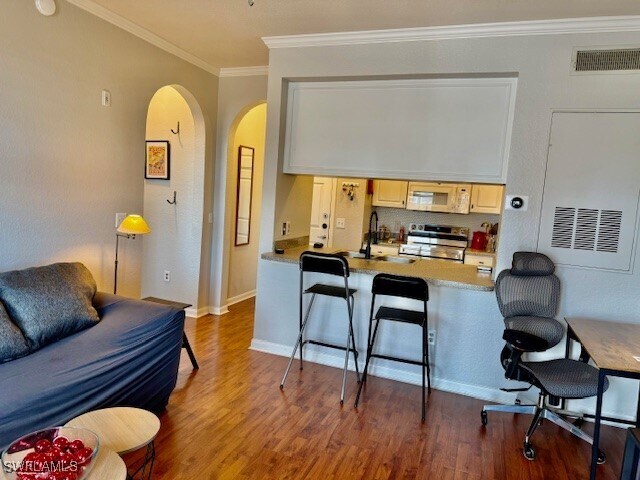 Foto principal - 860 N Orange Ave