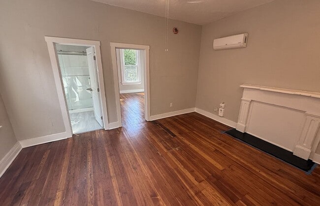 Building Photo - 2724 Jefferson Ave