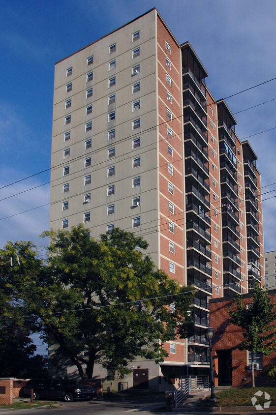 Building Photo - Fairhill Apartments