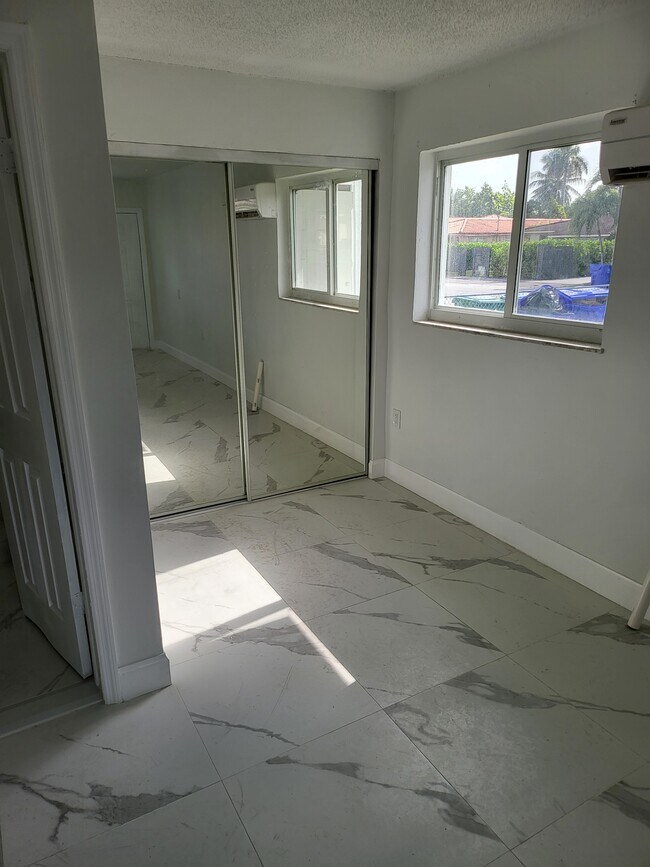 Building Photo - 3601 SW 2nd St