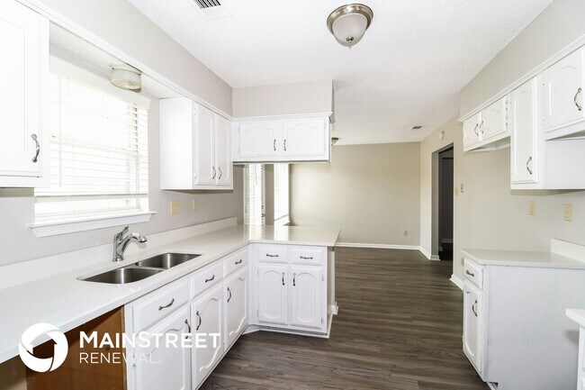 Foto del edificio - 5536 Terri Lynn Cove