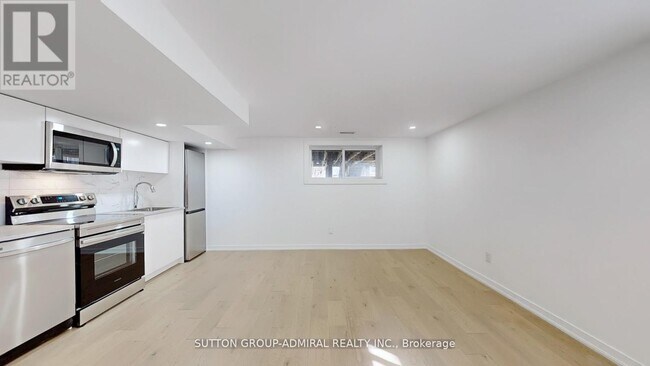 Photo du bâtiment - 118 Clifton Ave