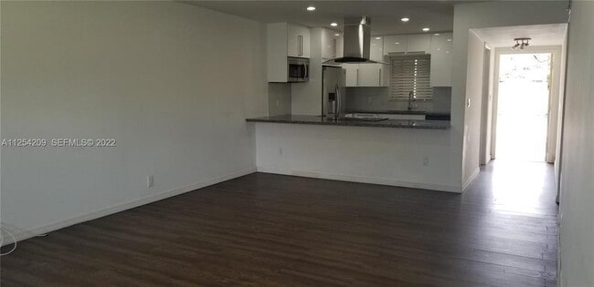 Building Photo - 5170 SW 40th Ave