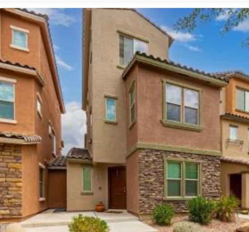 Primary Photo - 2031 N 77th Ln