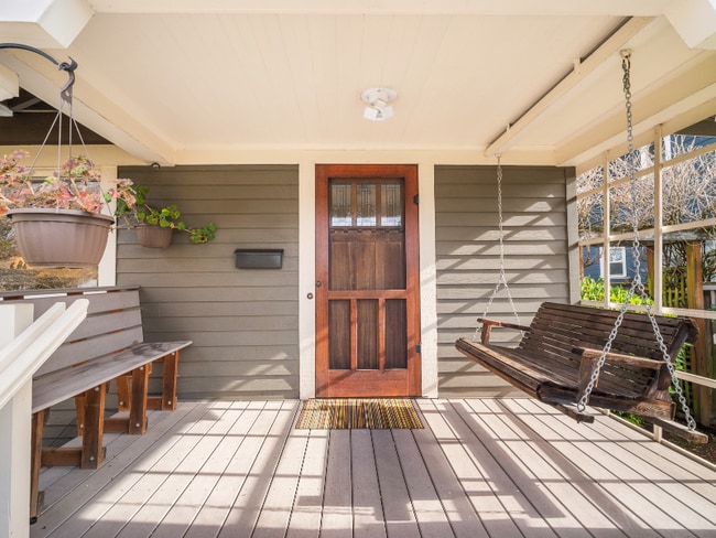 Building Photo - 3044 NE 53rd Ave