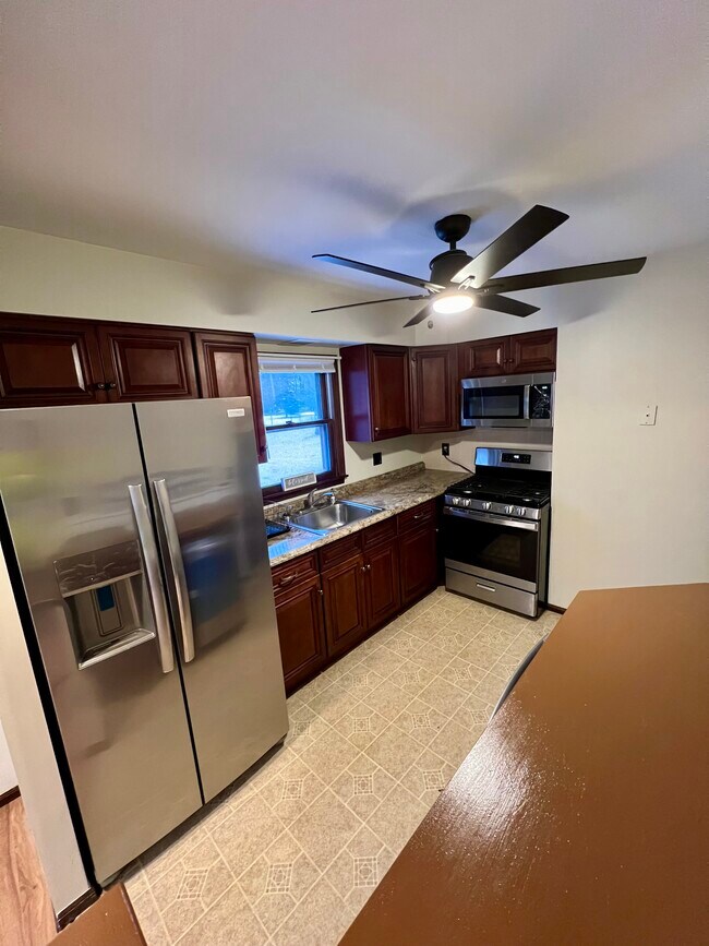 215 Kettle Creek Rd, Toms River, NJ 08753 House Rental in Toms River