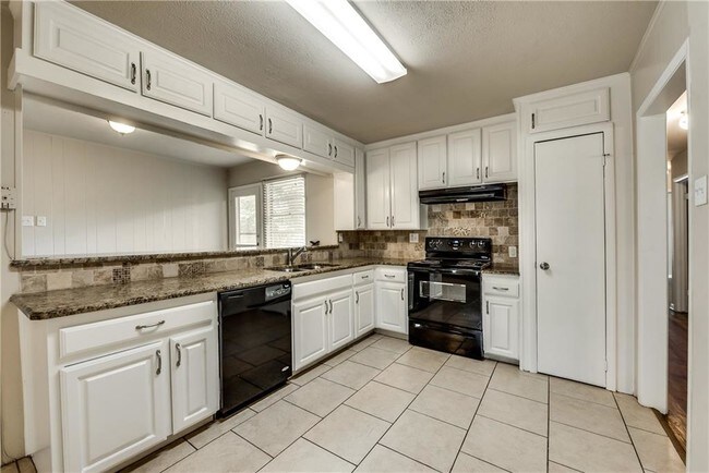 Foto del edificio - 1601 Larkspur Dr