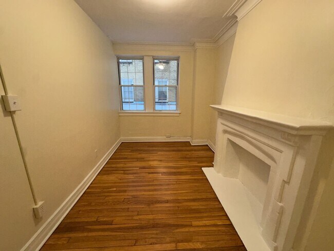 Interior Photo - New King Edward Apartments