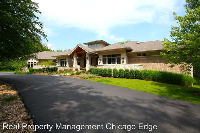 Building Photo - 3127 Cuba Rd