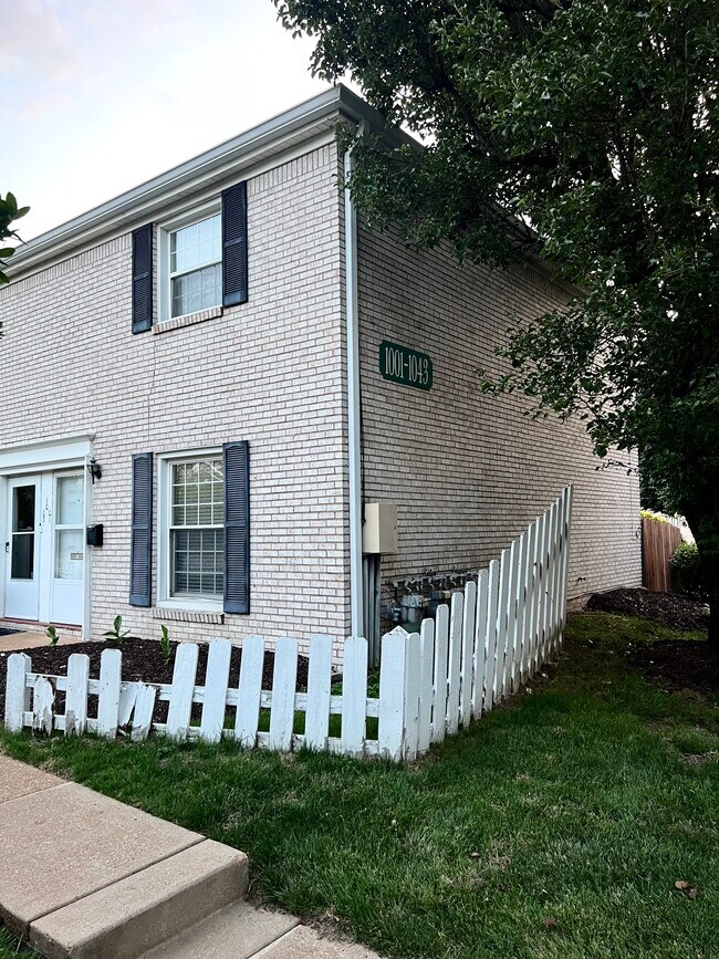 Front Entrance - 1001 Avenue H