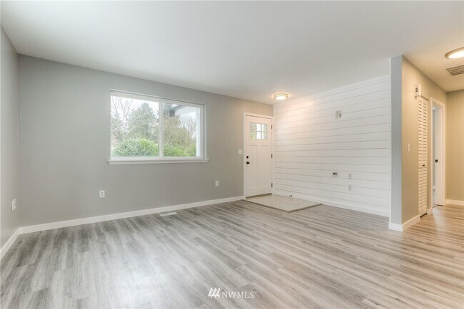 Foto del edificio - 9206 144th St Ct NW