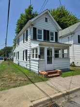 Building Photo - 913 Pine St
