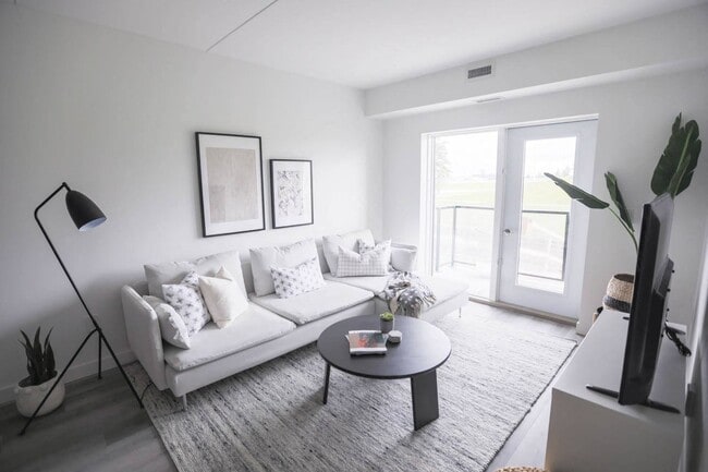 Living Room - 30 UC