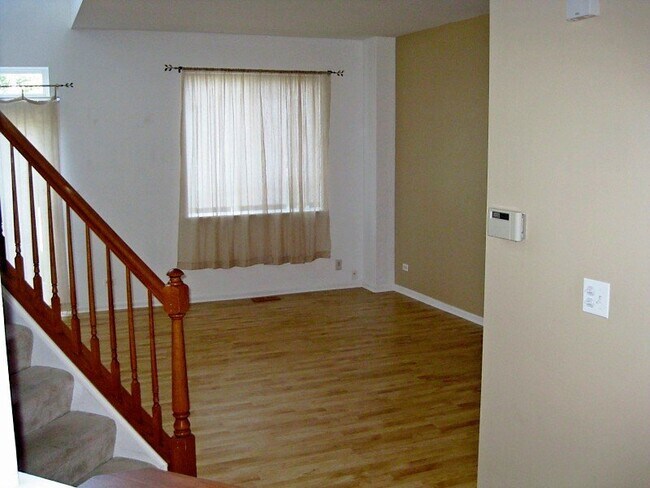 Foto del edificio - 1387 Redbridge Ct