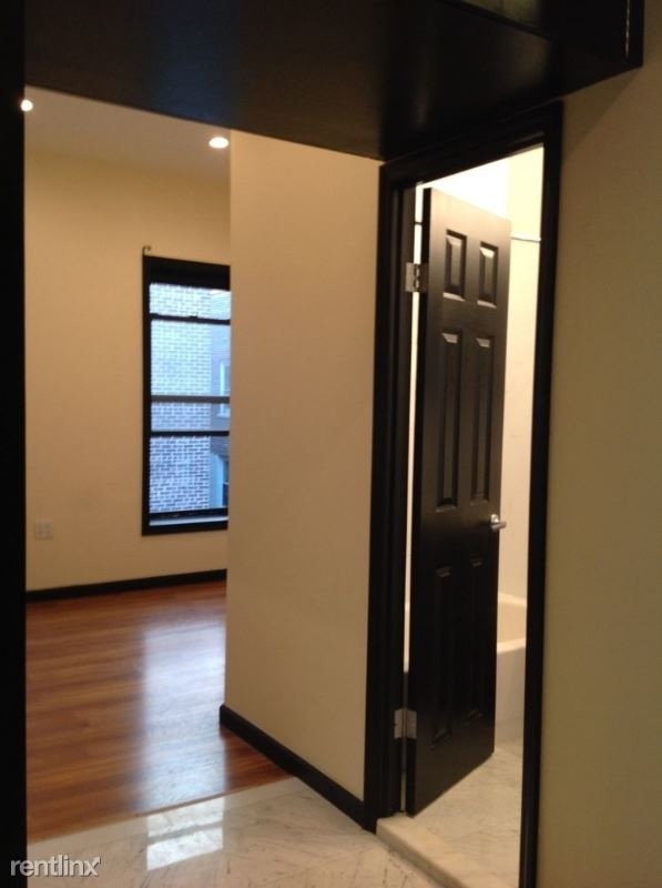 Foto del edificio - 320 E 78th St