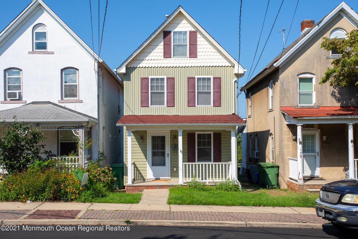 133 Main St, Sayreville, NJ 08872 House Rental in Sayreville, NJ