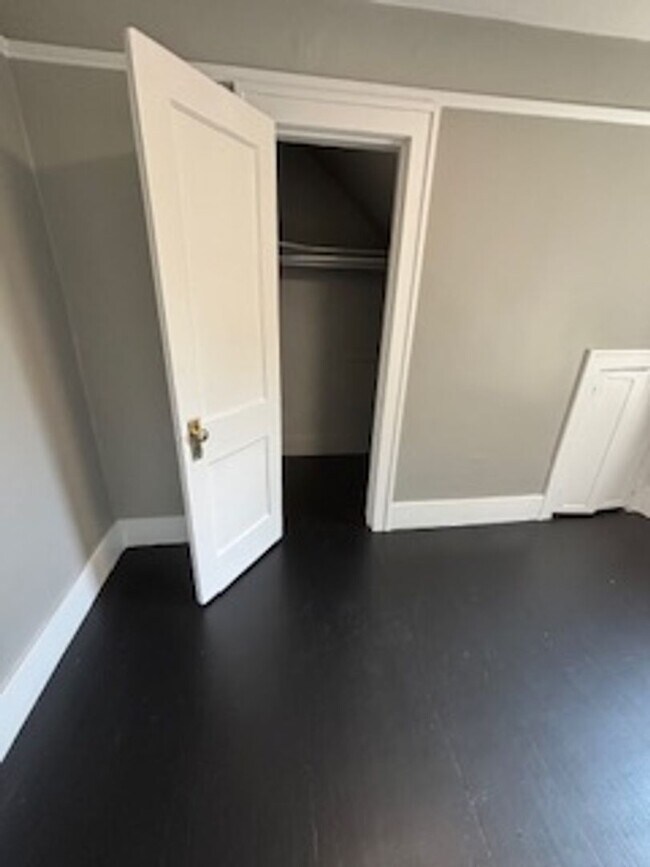 Foto del edificio - 7543 Lozier Ave