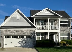 Building Photo - 18714 Lakelands Dr