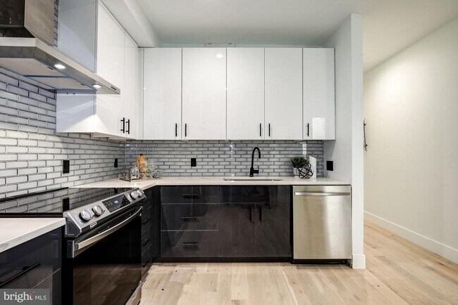 Foto del edificio - 1312 13th St NW