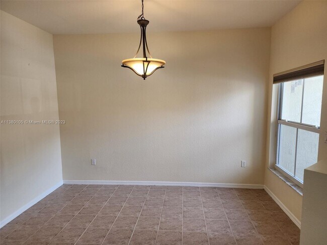 Building Photo - 3477 Merrick Ln
