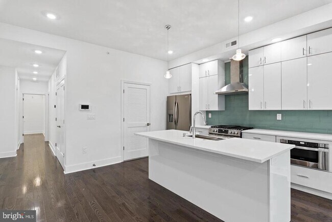Foto del edificio - 1335 N Franklin St