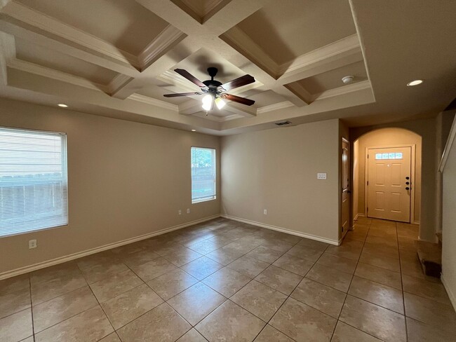 Foto del edificio - 6006 Jax Wy