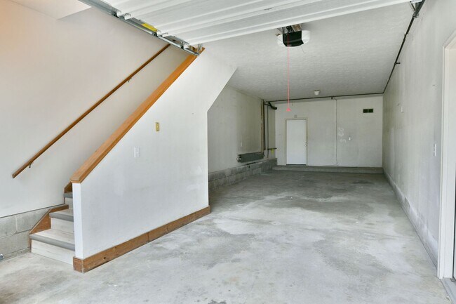 Foto del edificio - 920 &amp; 922 Cynthia Ct