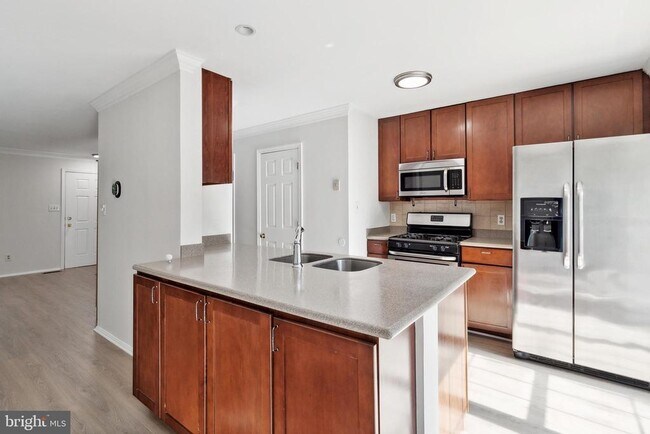 Foto del edificio - 45598 Whitcomb Square
