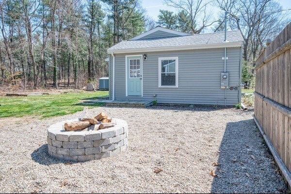 Building Photo - 4 Indian Trail