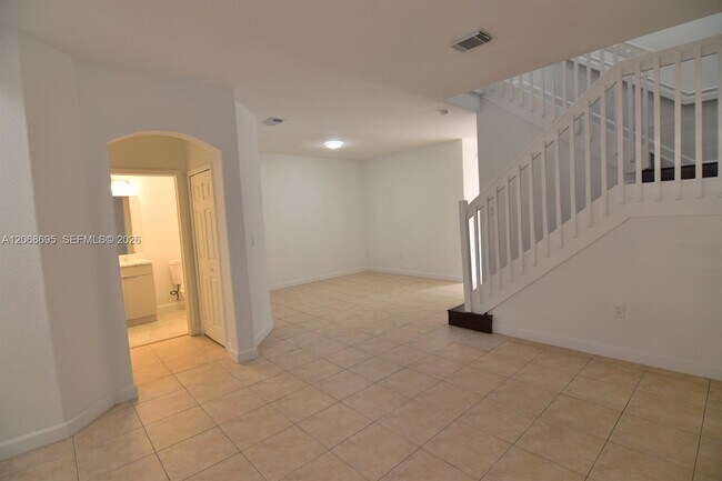 Foto del edificio - 7855 NW 110th Ave