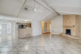 Building Photo - 6610 Rowell Ct
