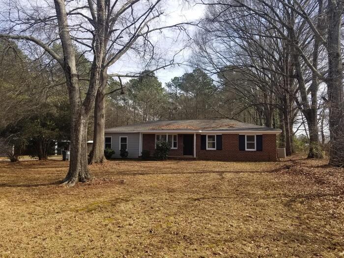 Primary Photo - 182 N Burson Ave