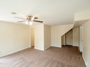 Building Photo - 417 16th St NE
