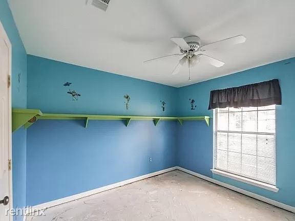 Foto del edificio - 3 br, 2 bath House - 115 Maple Cir