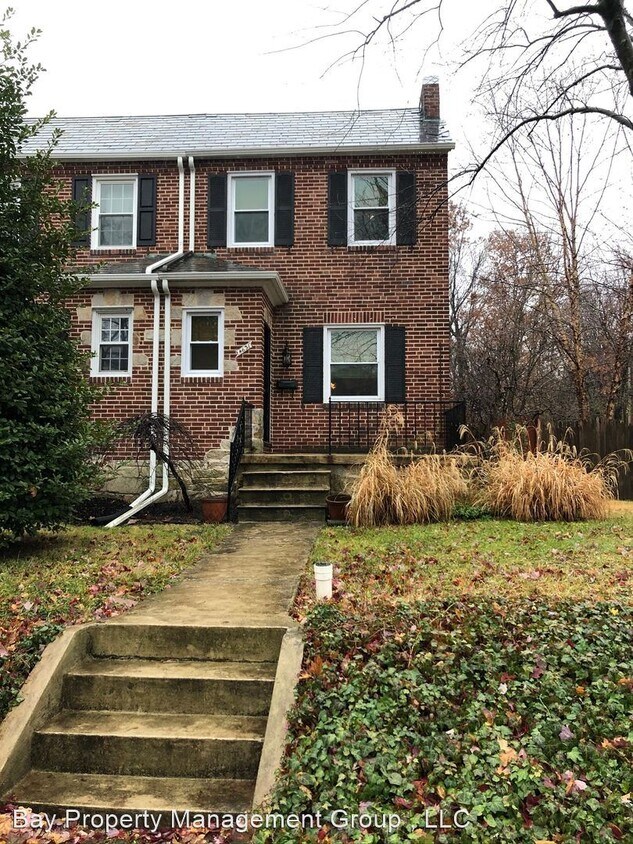 3 br, 2 bath House 4631 Harcourt Rd House Rental in Baltimore, MD