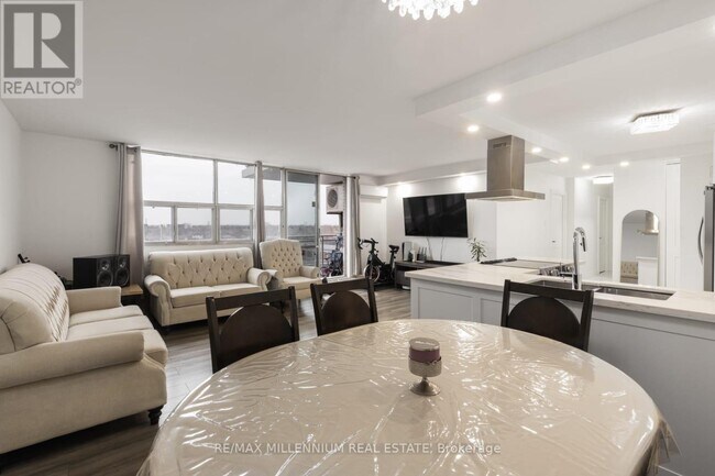 Building Photo - 2645 Kipling Ave