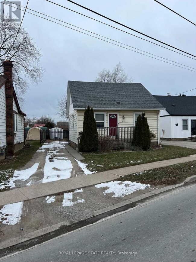 Building Photo - 415 Welland Ave