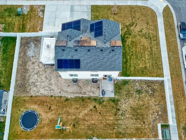 Building Photo - 3032 S Yellow Bill Dr