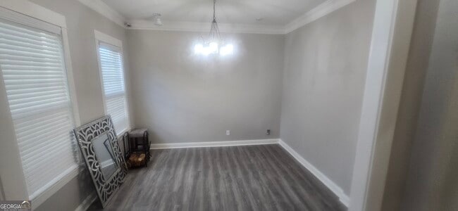 Building Photo - 5715 Southcrest Ln