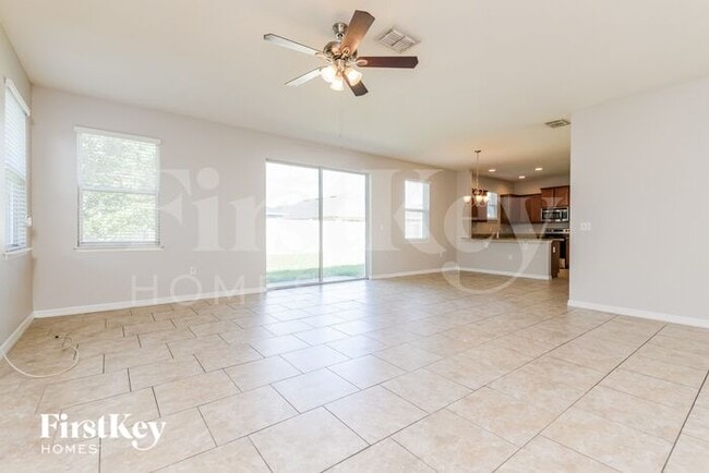 Building Photo - 1746 Sereno Dr