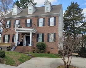 Building Photo - 104 W Longview St