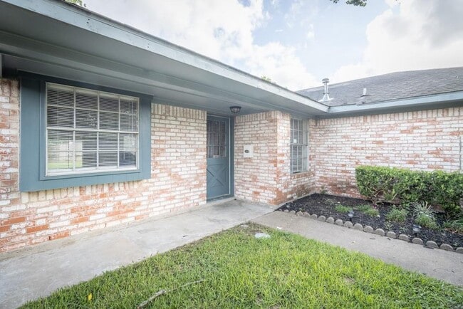 Building Photo - 9747 Ebb St