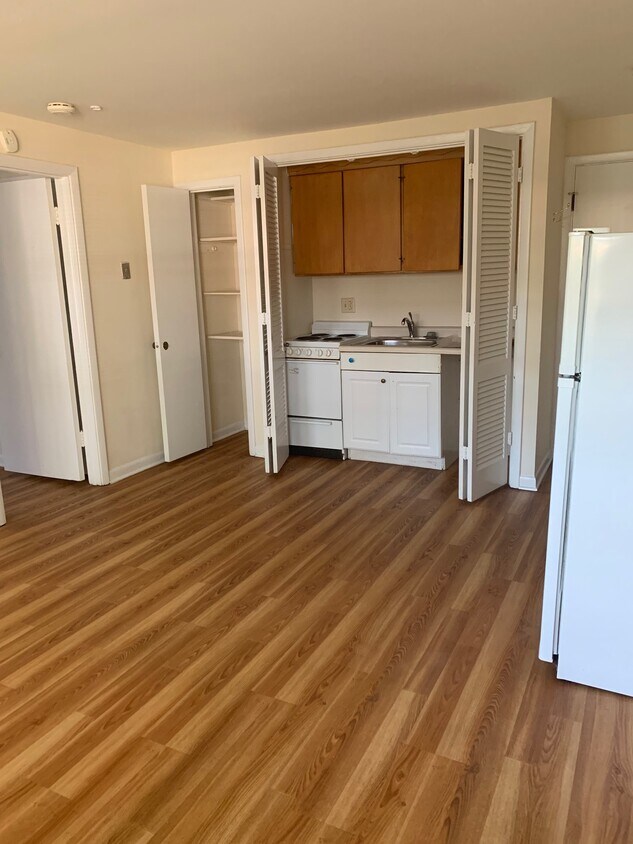 Foto principal - 1500 Central St